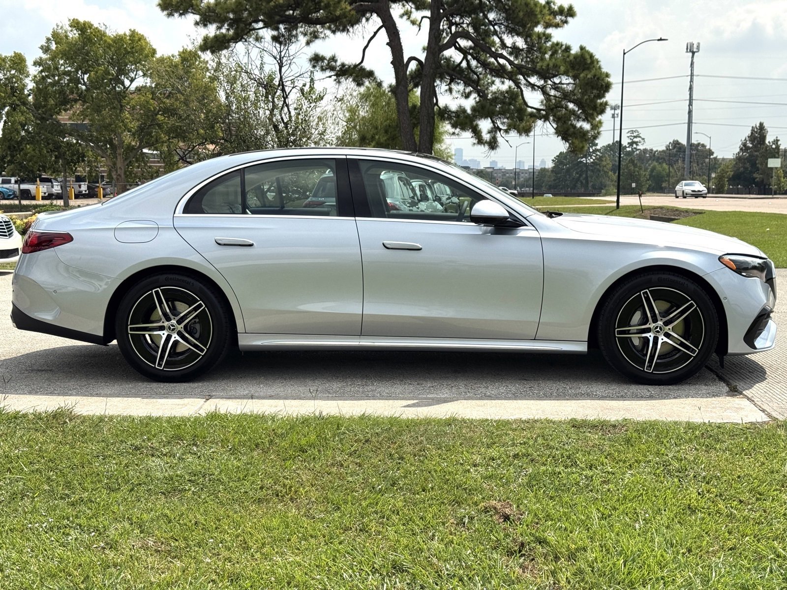 New 2026 Cirrus Silver Metallic Mercedes-Benz E 350 image 23