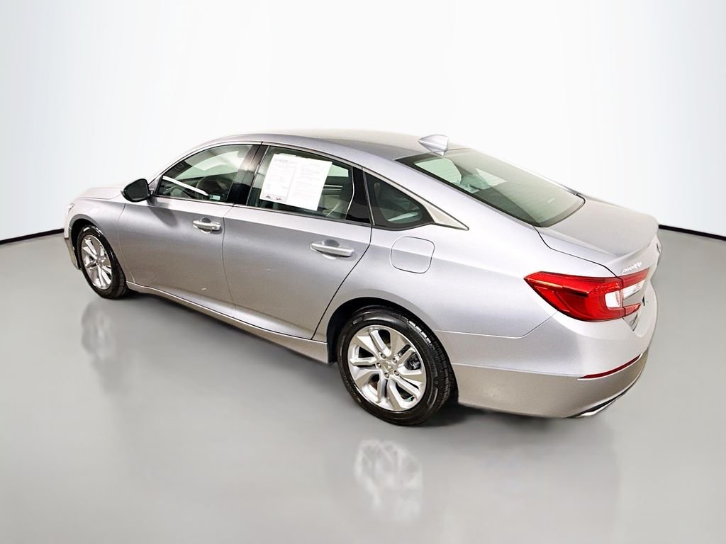 Used 2020 Lunar Silver Metallic Honda LX image 5