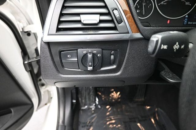 Used 2016 White BMW 328i image 16