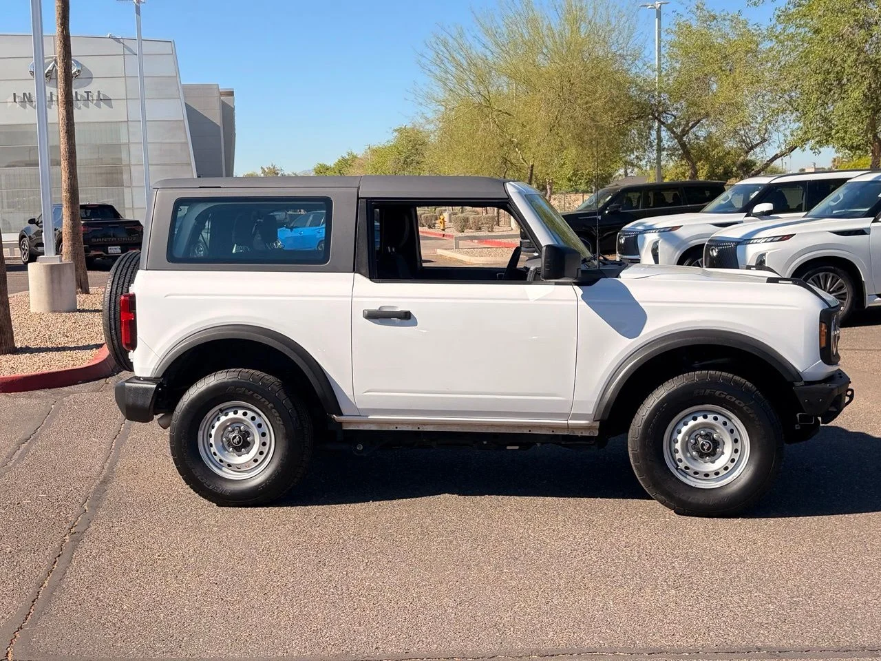 Used 2023 Oxford White Ford Base image 7