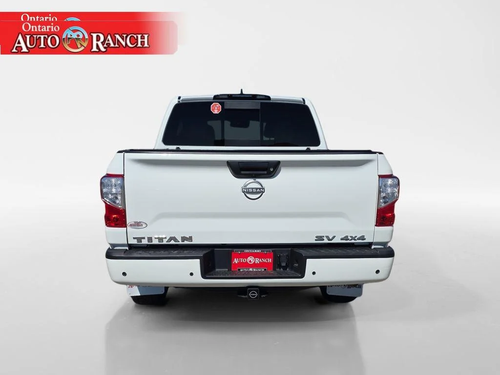Used 2023 Glacier White Nissan SV image 4