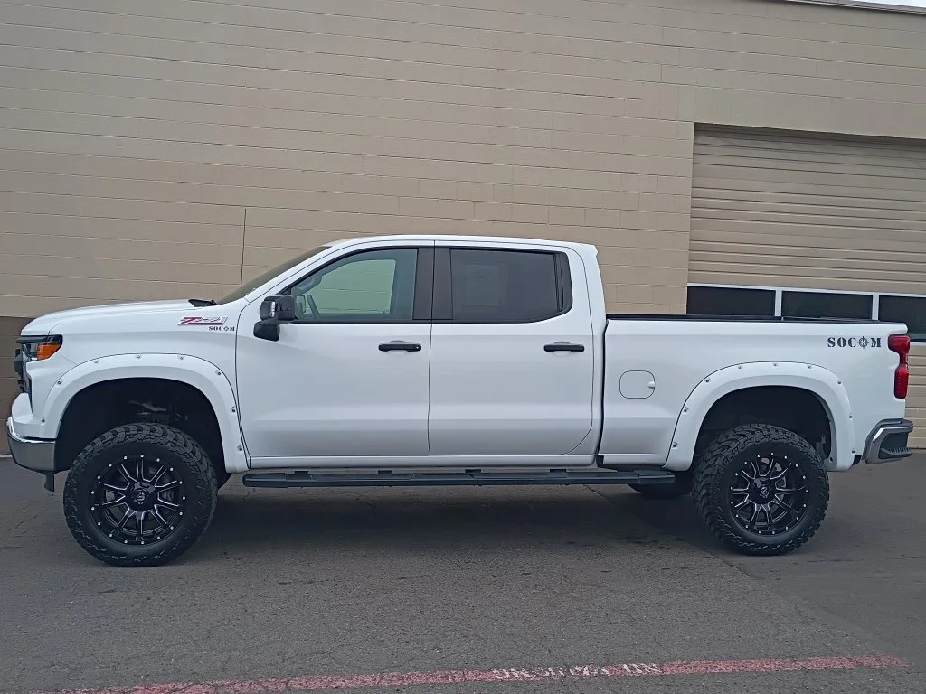 Used 2023 Summit White Chevrolet WT image 9