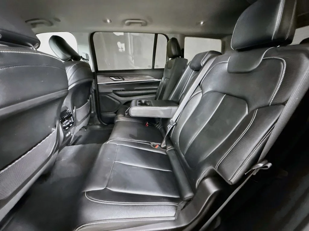 Used 2023 Gray Jeep Limited image 24