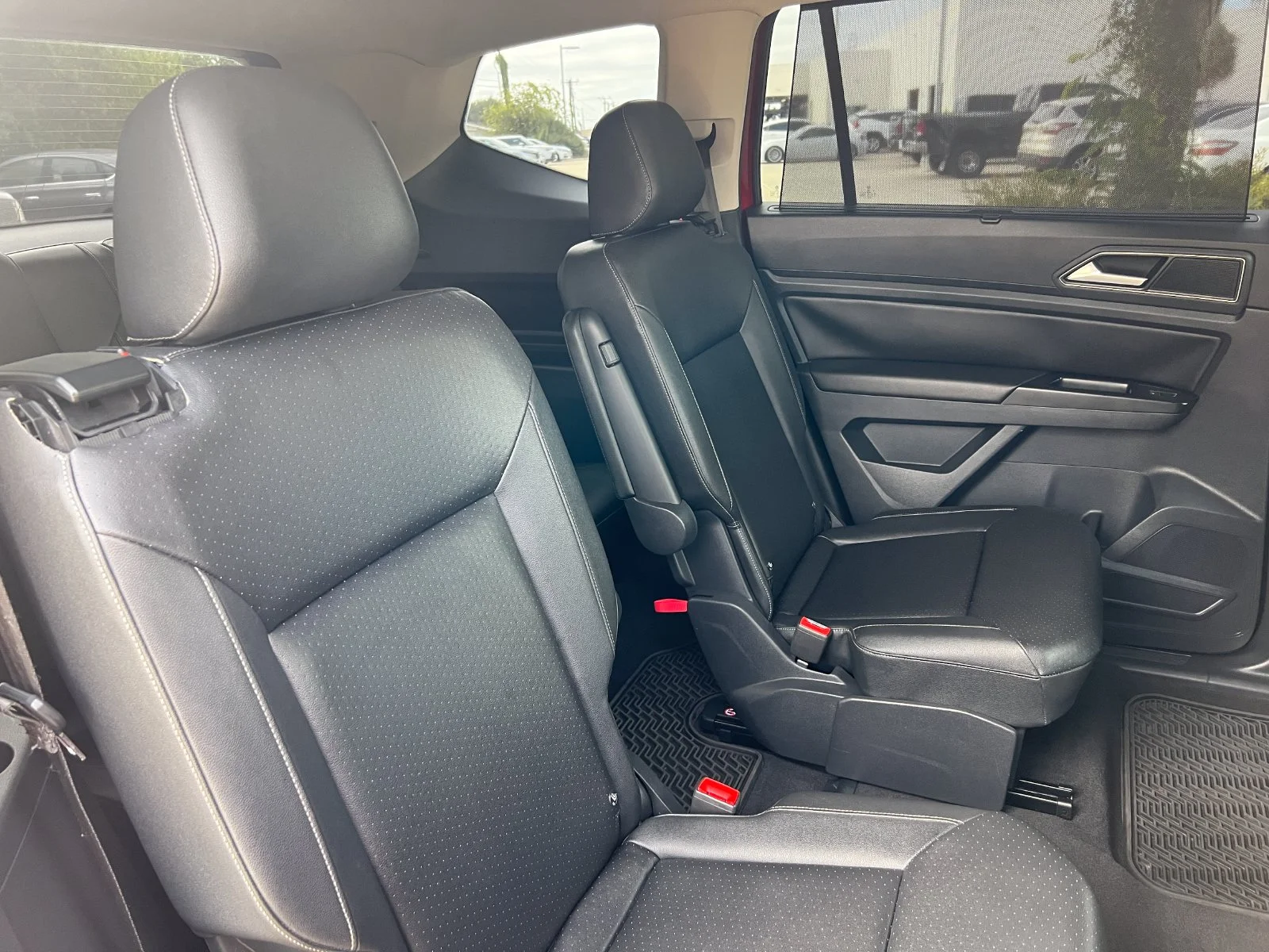Used 2019 Red Volkswagen 3.6L V6 SE image 21