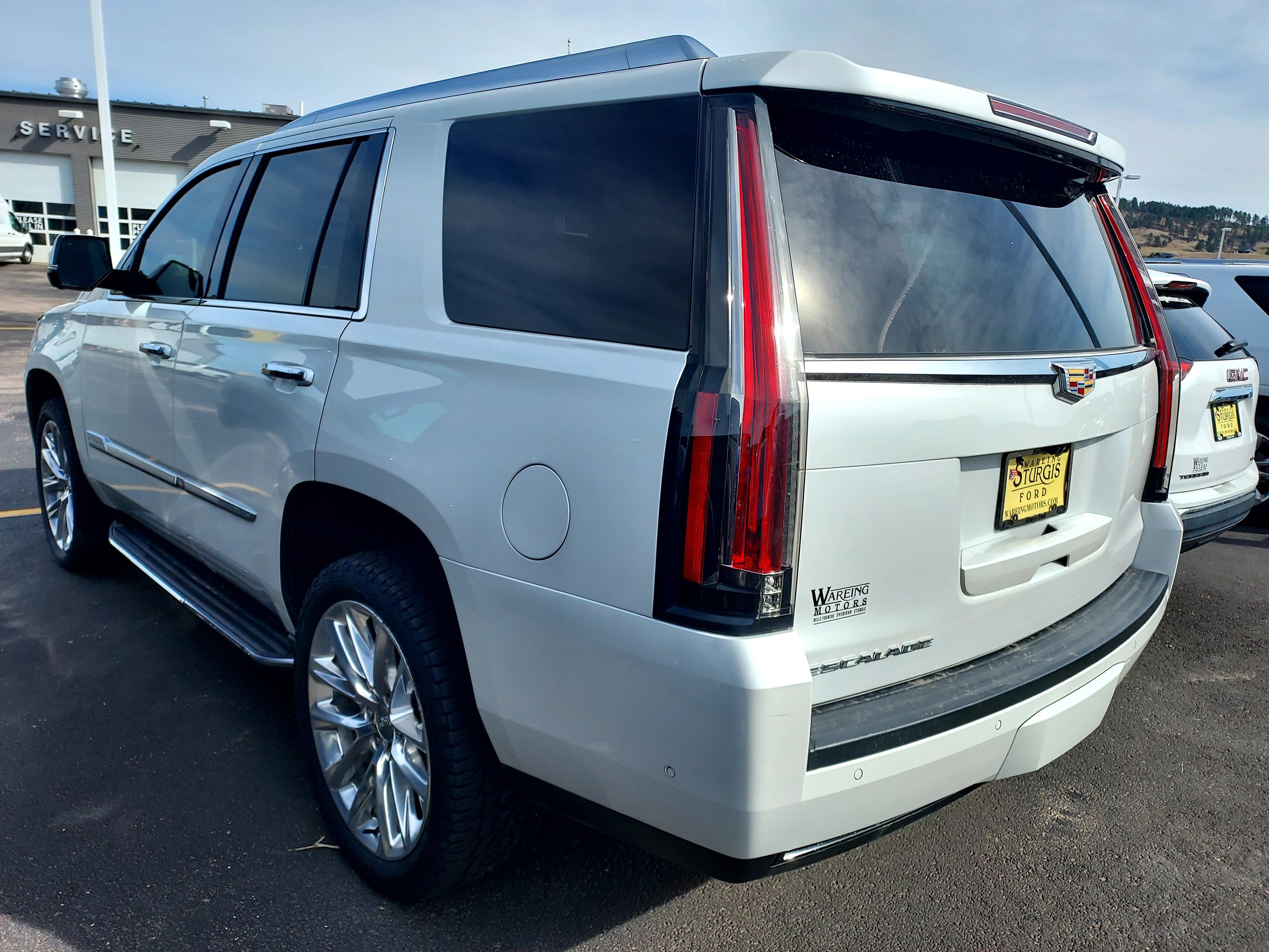 Used 2020 Crystal White Tricoat Cadillac Luxury image 4
