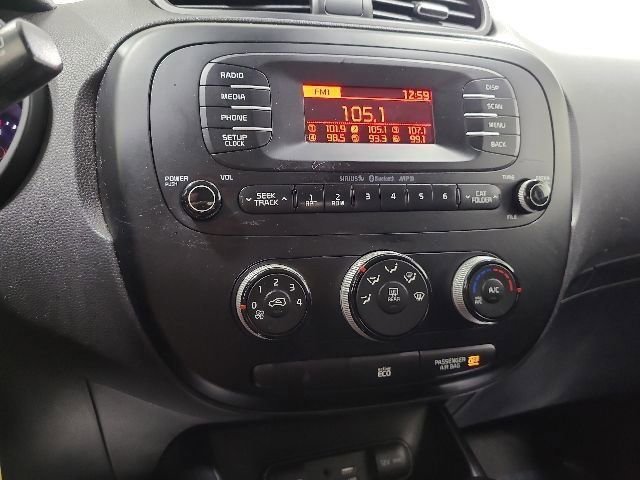 Used 2015 Titanium Gray Kia  image 20