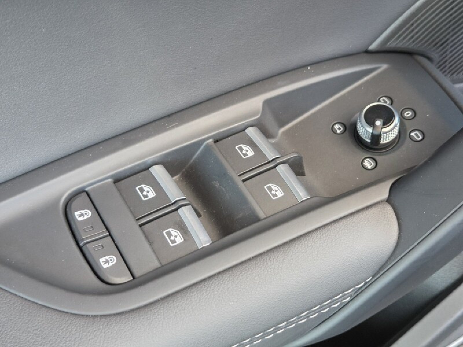 2025 Audi Q5 Premium Plus - Photo 24