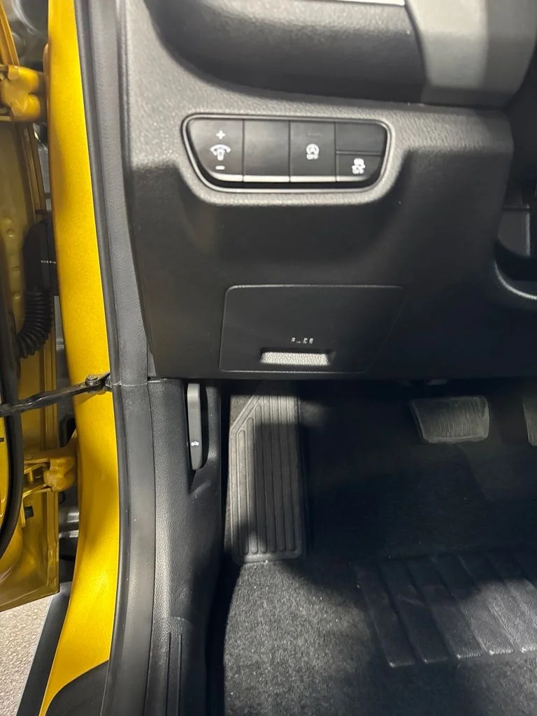 Used 2022 Yellow Kia LX image 35