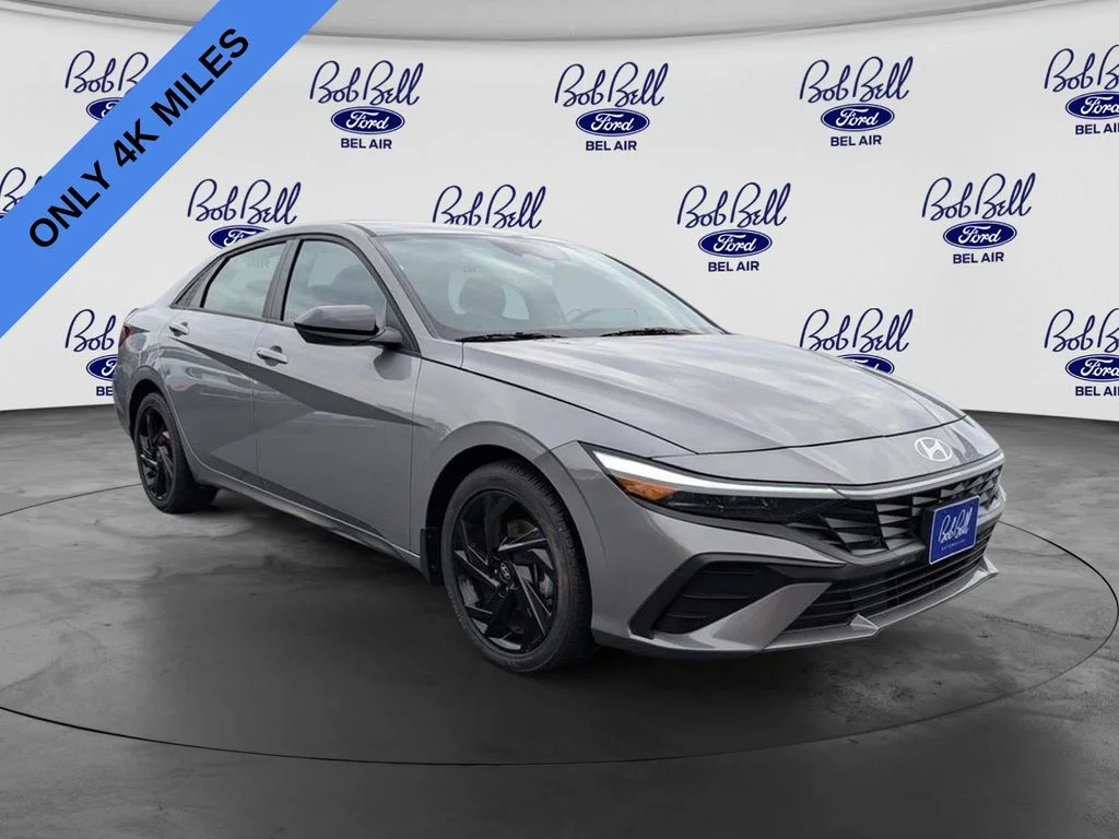 Used 2026 Silver Hyundai SEL Sport image 1