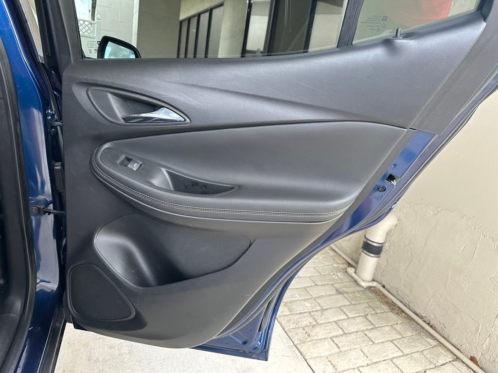 Used 2023 Blue Buick Select image 32