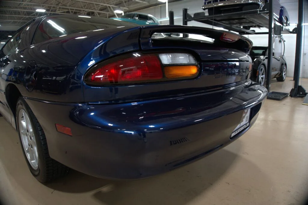 Used 2001  Chevrolet Base image 18