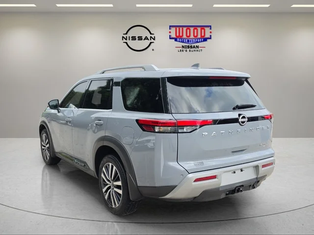 Used 2022 Boulder Gray Pearl Nissan Platinum image 4
