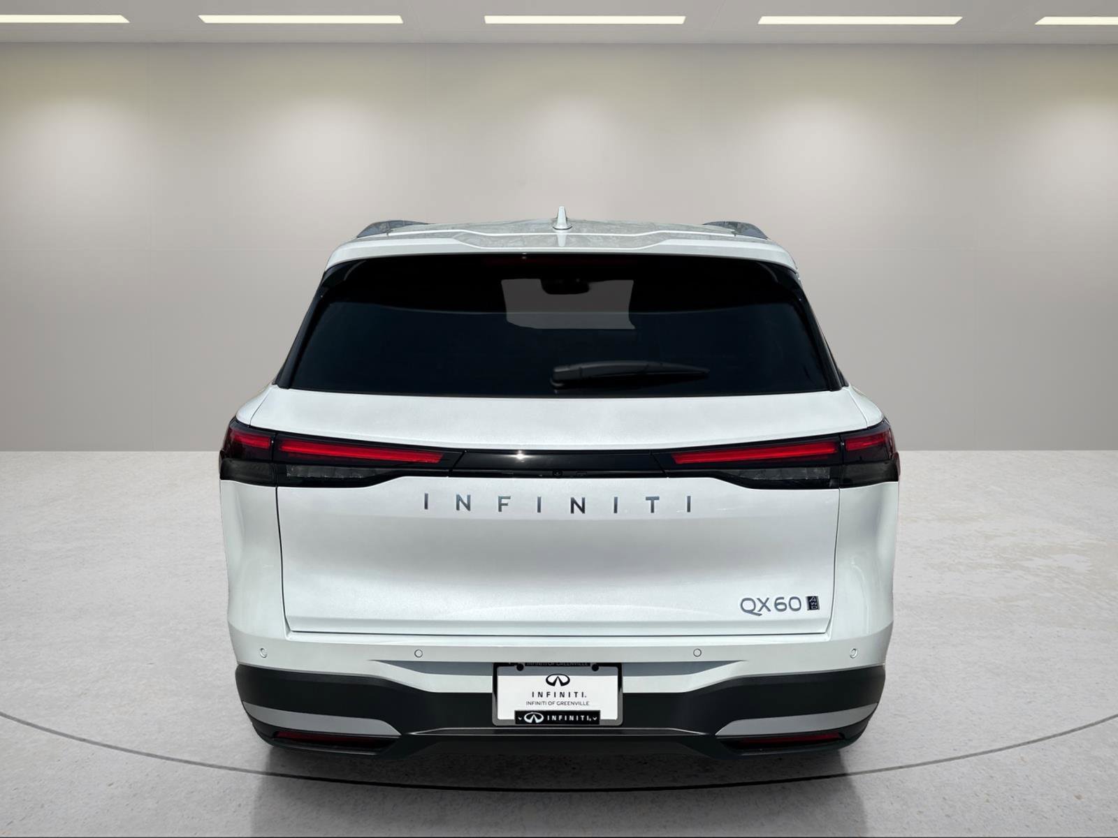 New 2026 Radiant White INFINITI LUXE image 4