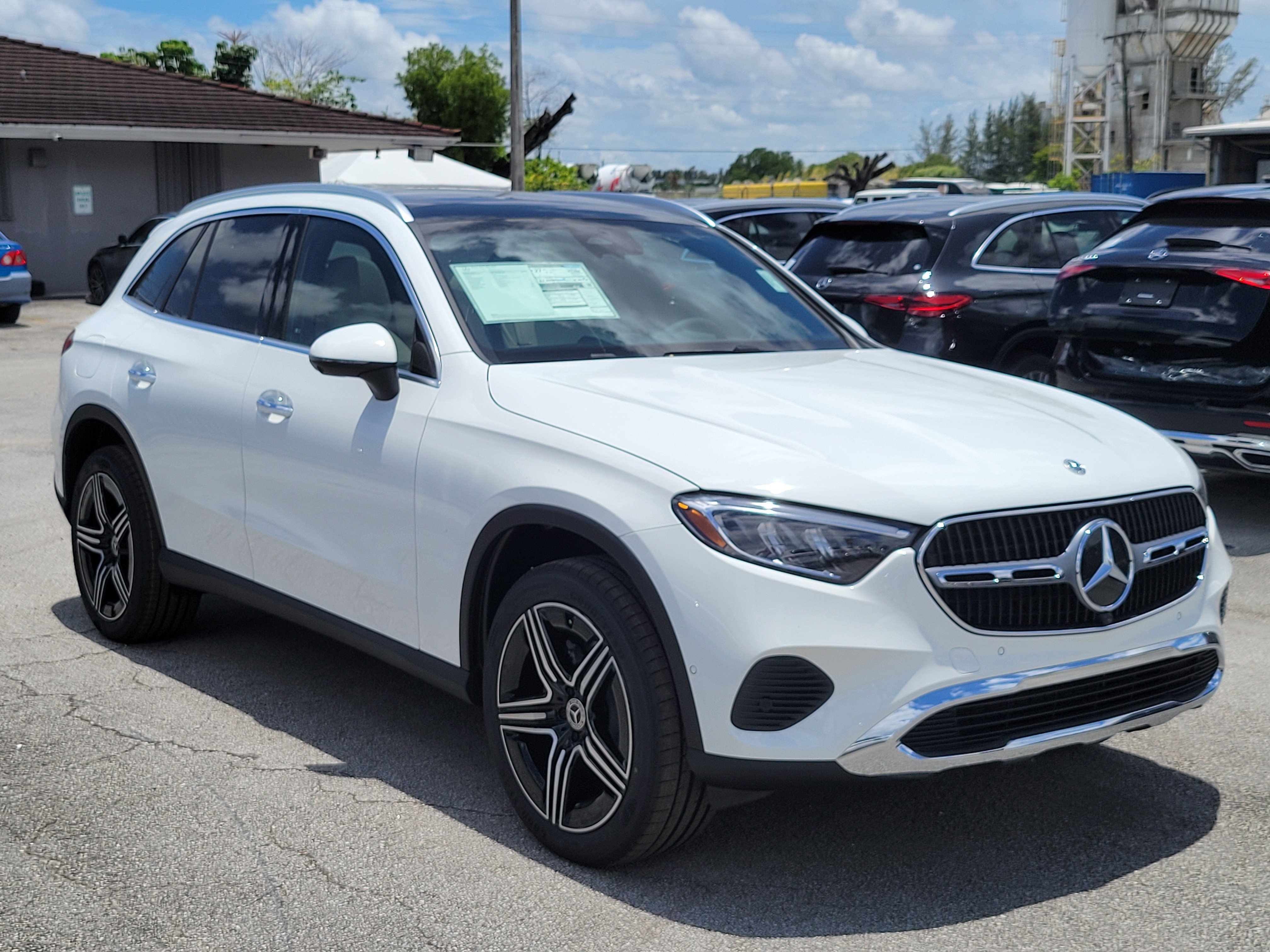 New 2026 Polar White Mercedes-Benz GLC 300 image 82