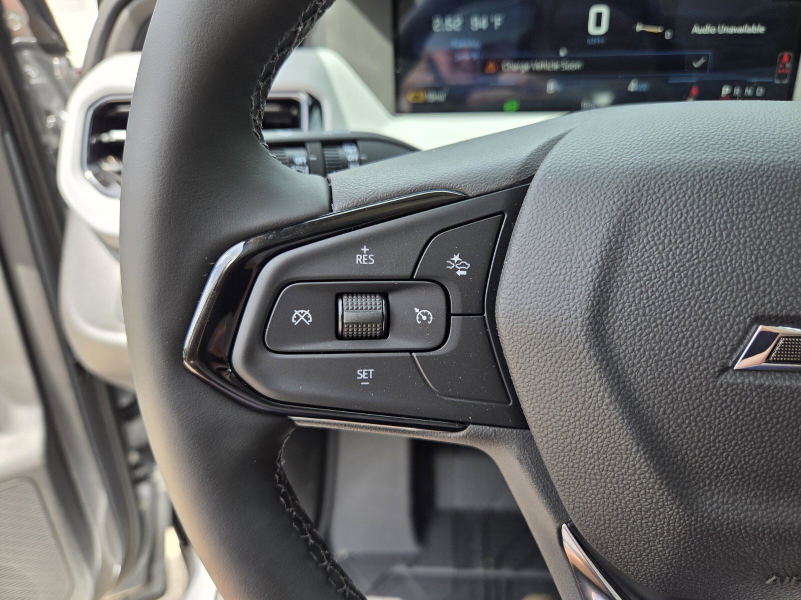 New 2027 Sterling Grey Metallic Chevrolet LT image 30