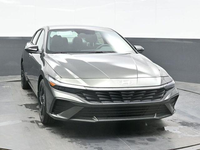 New 2026 Gray Hyundai SEL Sport image 6