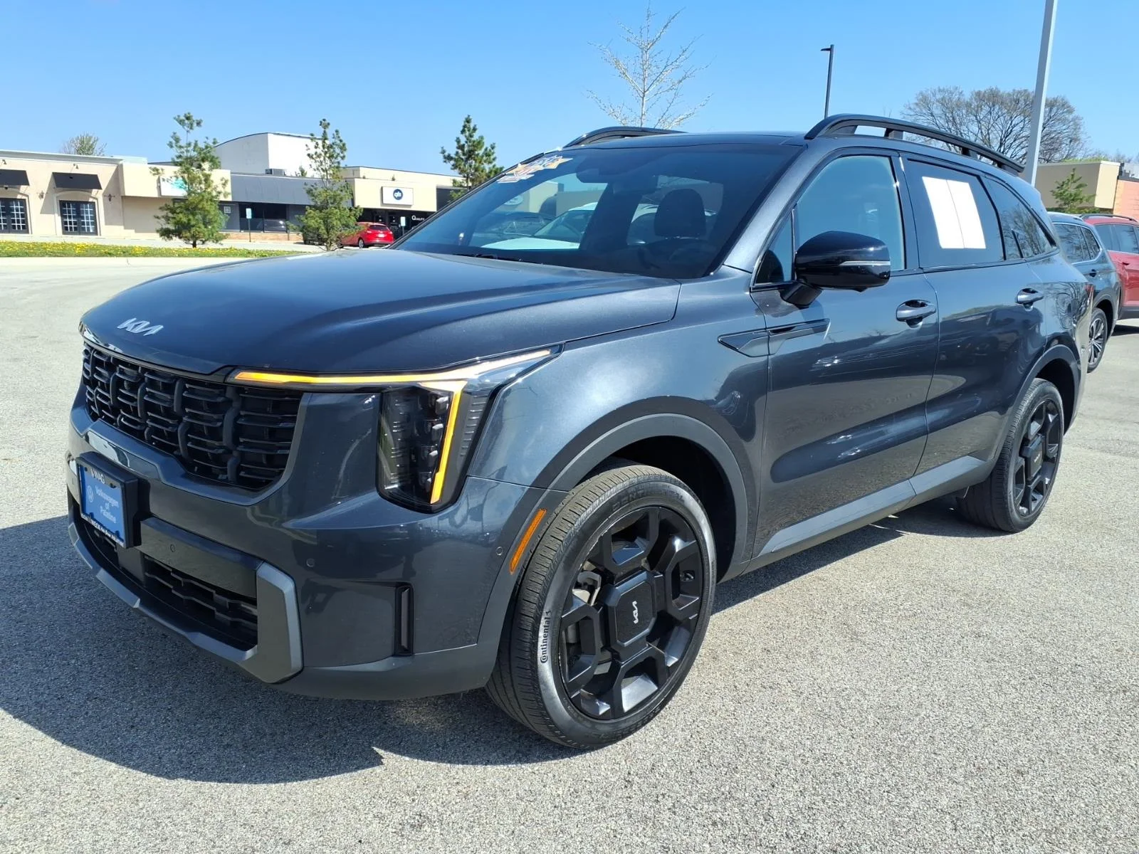 Used 2024 Gray Kia X-LINE SX PRESTIGE AWD image 3