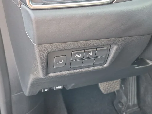 Used 2025 Silver Mazda 2.5 S Preferred Package image 17