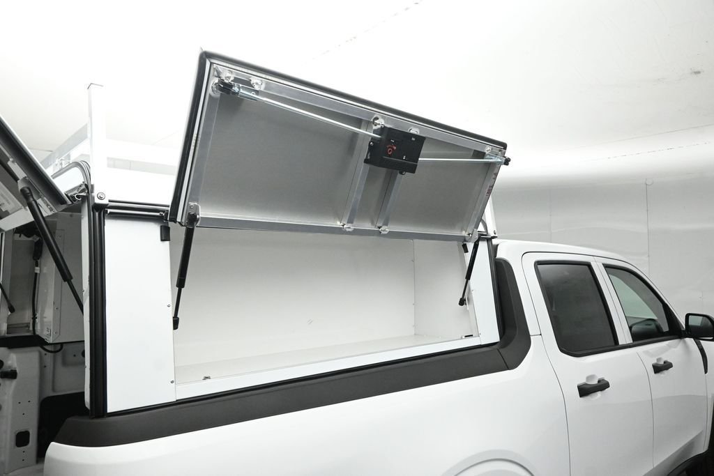 New 2026 Oxford White Ford XL image 22
