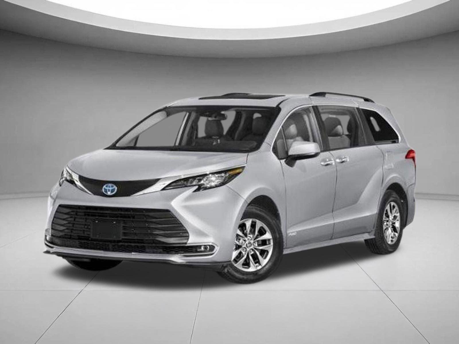 2022 Toyota Sienna XLE 7-Passenger Hybrid FWD's photo