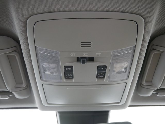 Certified Used 2018 Blizzard Pearl Toyota Limited image 24