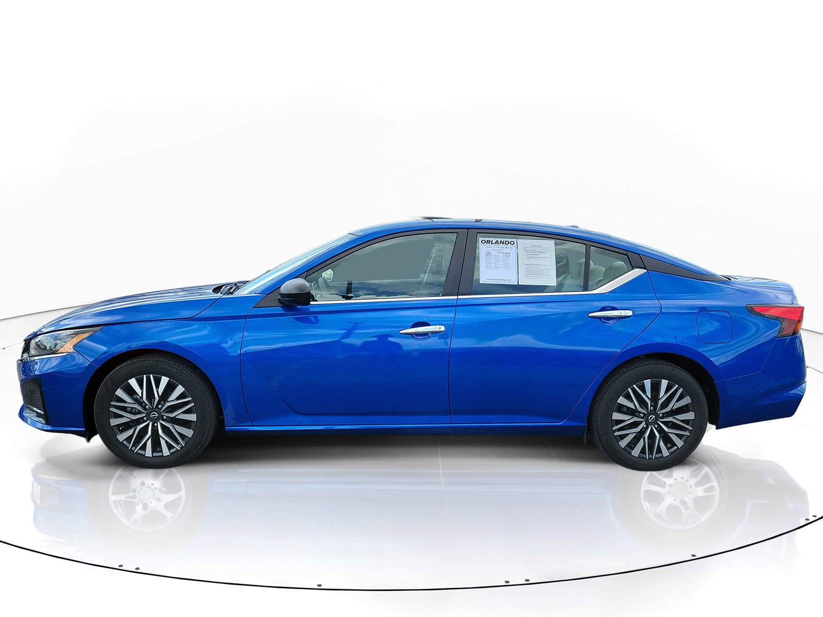 Used 2025 Bluestone Pearl Nissan SV image 3