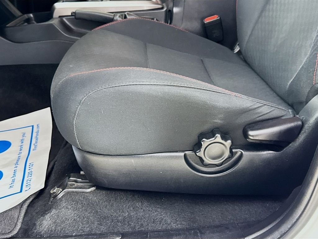 Used 2022 White Toyota SR5 image 23