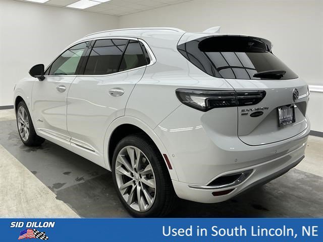 Used 2022 Summit White Buick Avenir image 6