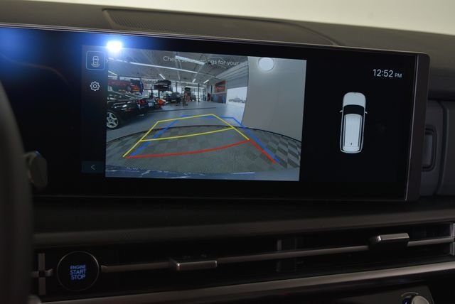 New 2027 Gray Hyundai SE AWD image 22