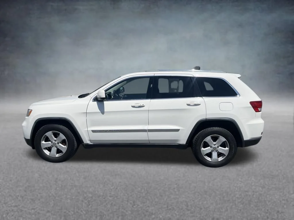 Used 2011 White Jeep Laredo image 2