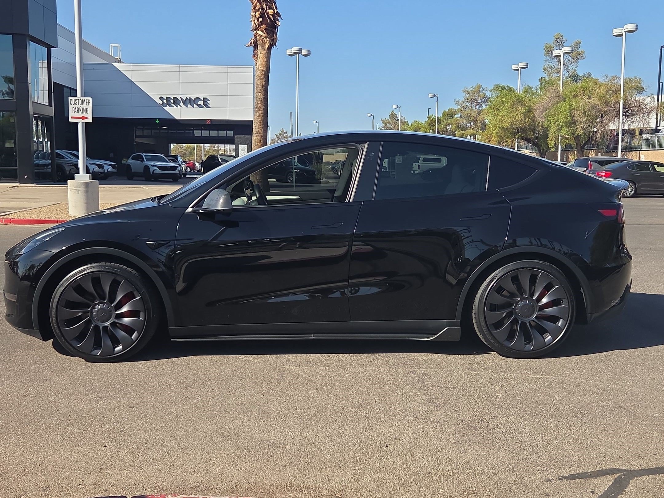 Used 2022 Tesla Model Y Performance with VIN 7SAYGDEF6NF561429 for sale in Las Vegas, NV