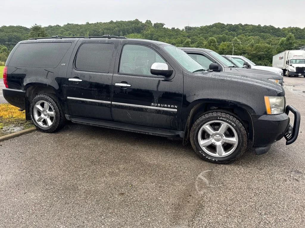 Used 2011 Black Chevrolet LTZ image 13