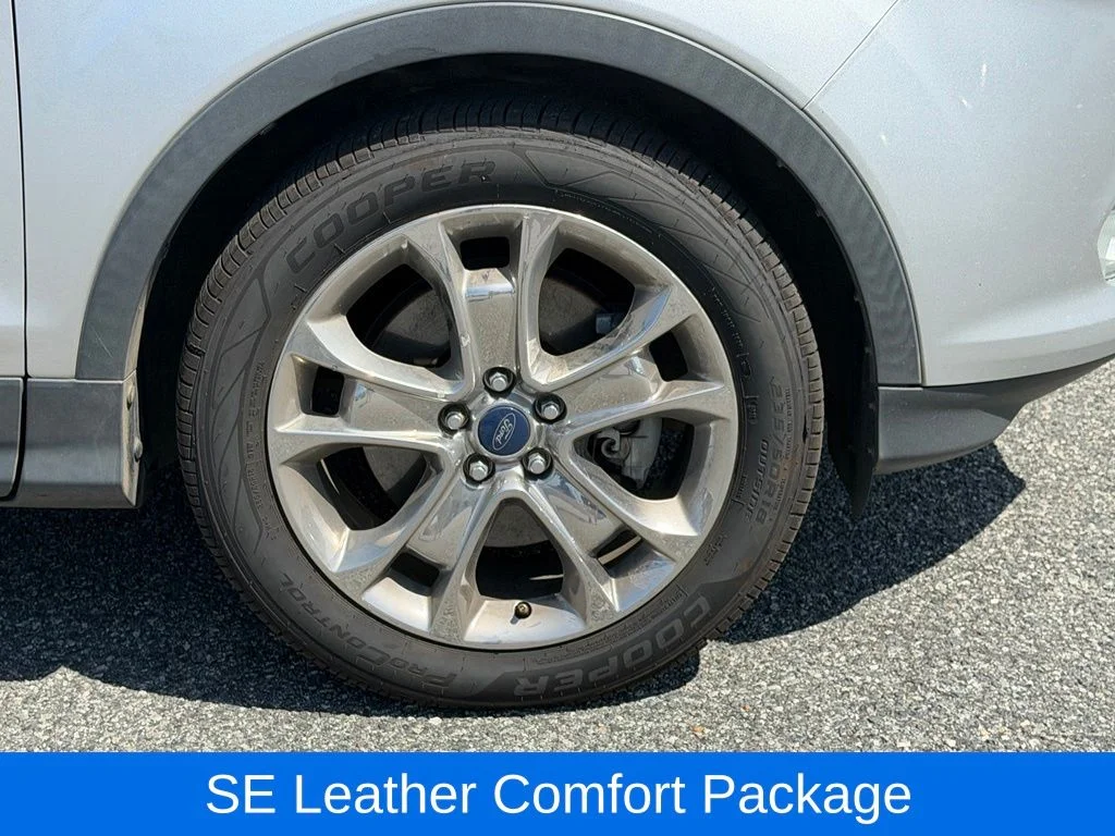 Used 2016 Silver Ford SE image 12