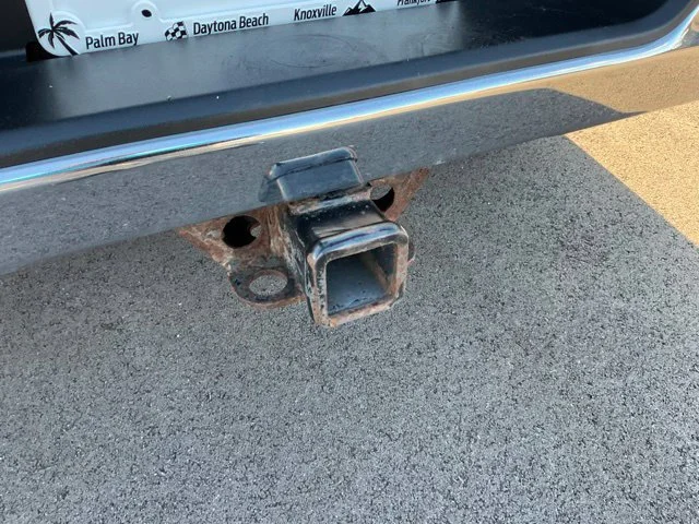 Used 2019 Smokey Quartz Metallic GMC SLT image 9