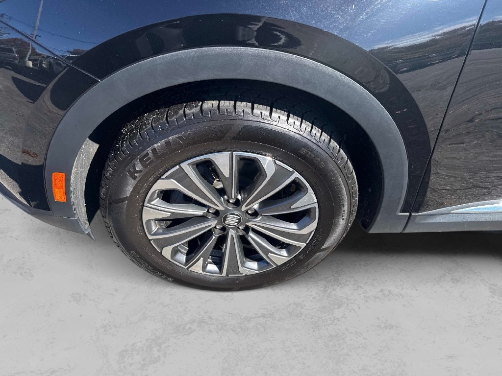 Used 2024 Black Buick Preferred image 12