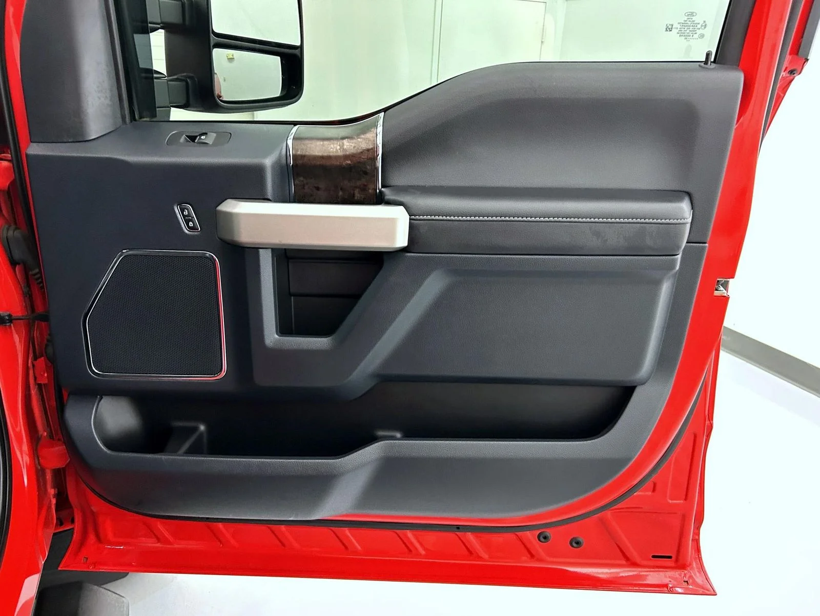 Used 2022 Red Ford Lariat image 16