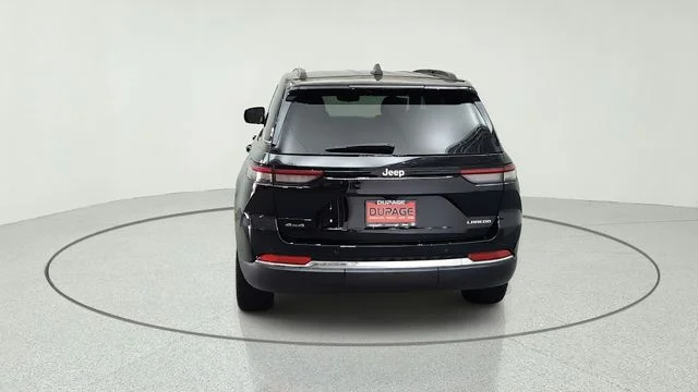 Used 2023 Black Jeep Laredo image 45