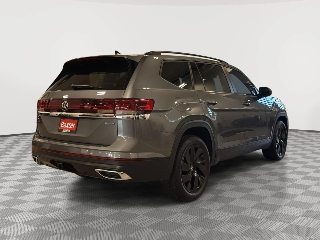 Used 2024 Platinum Gray Volkswagen SE w/Tech 4Motion image 20
