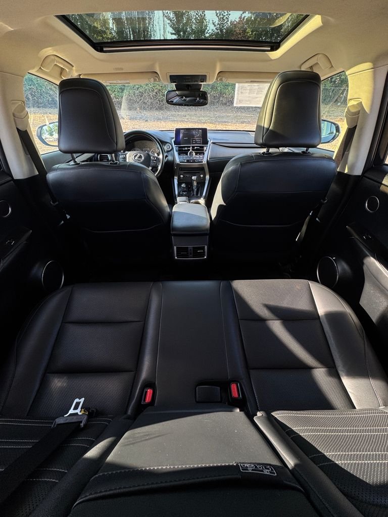 Used 2019 Atomic Silver Lexus 300 Base image 13