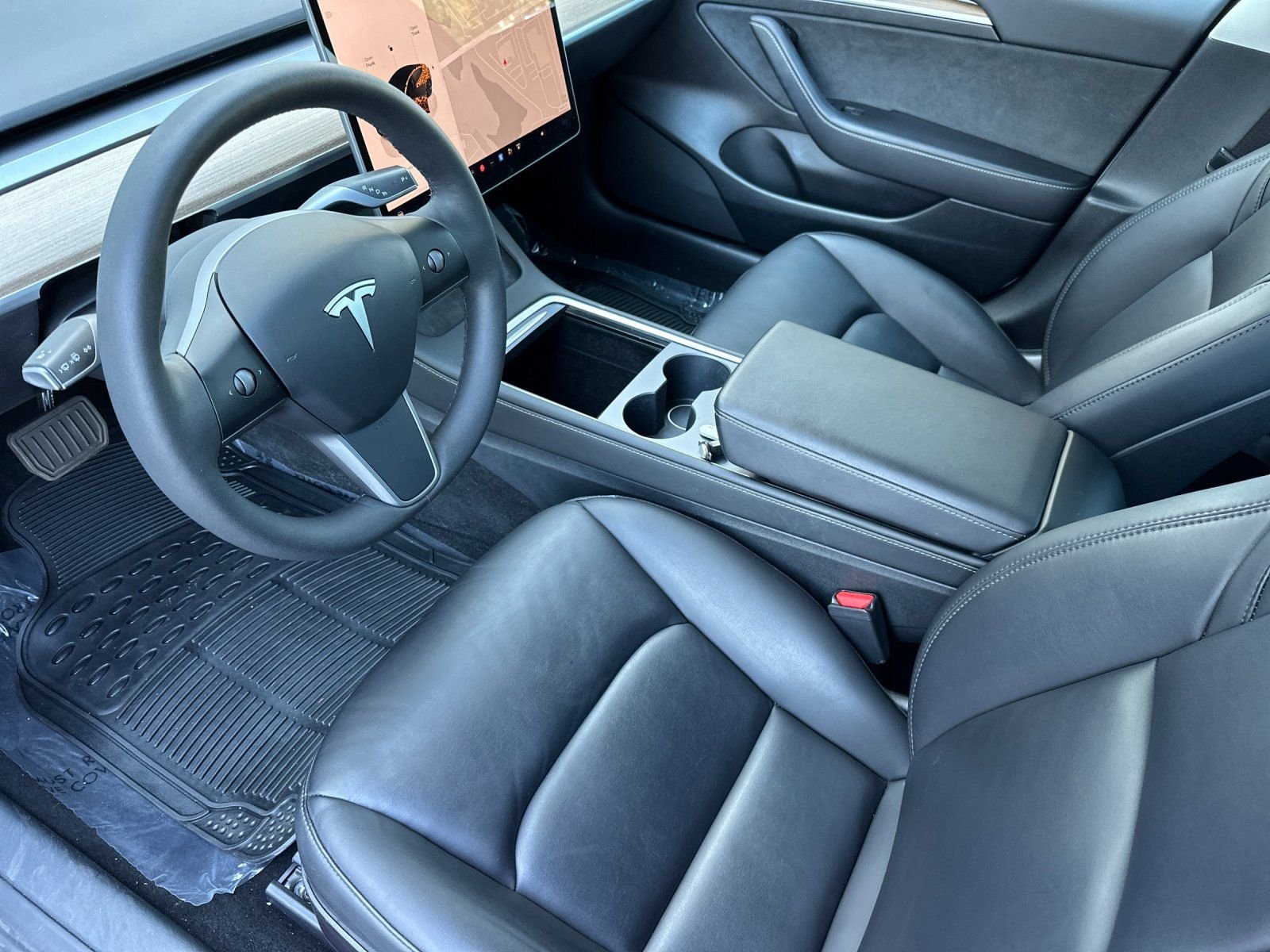 Used 2023 White Tesla Base image 9