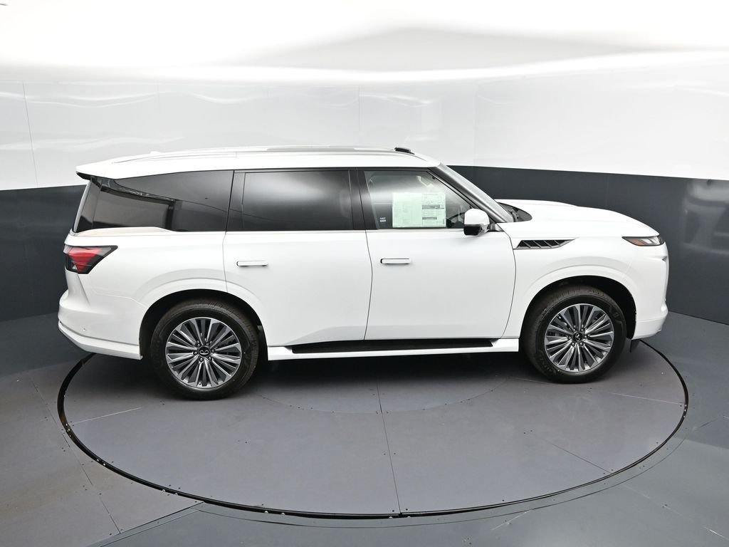 New 2026 RADIANT WHITE INFINITI Luxe 2WD image 38