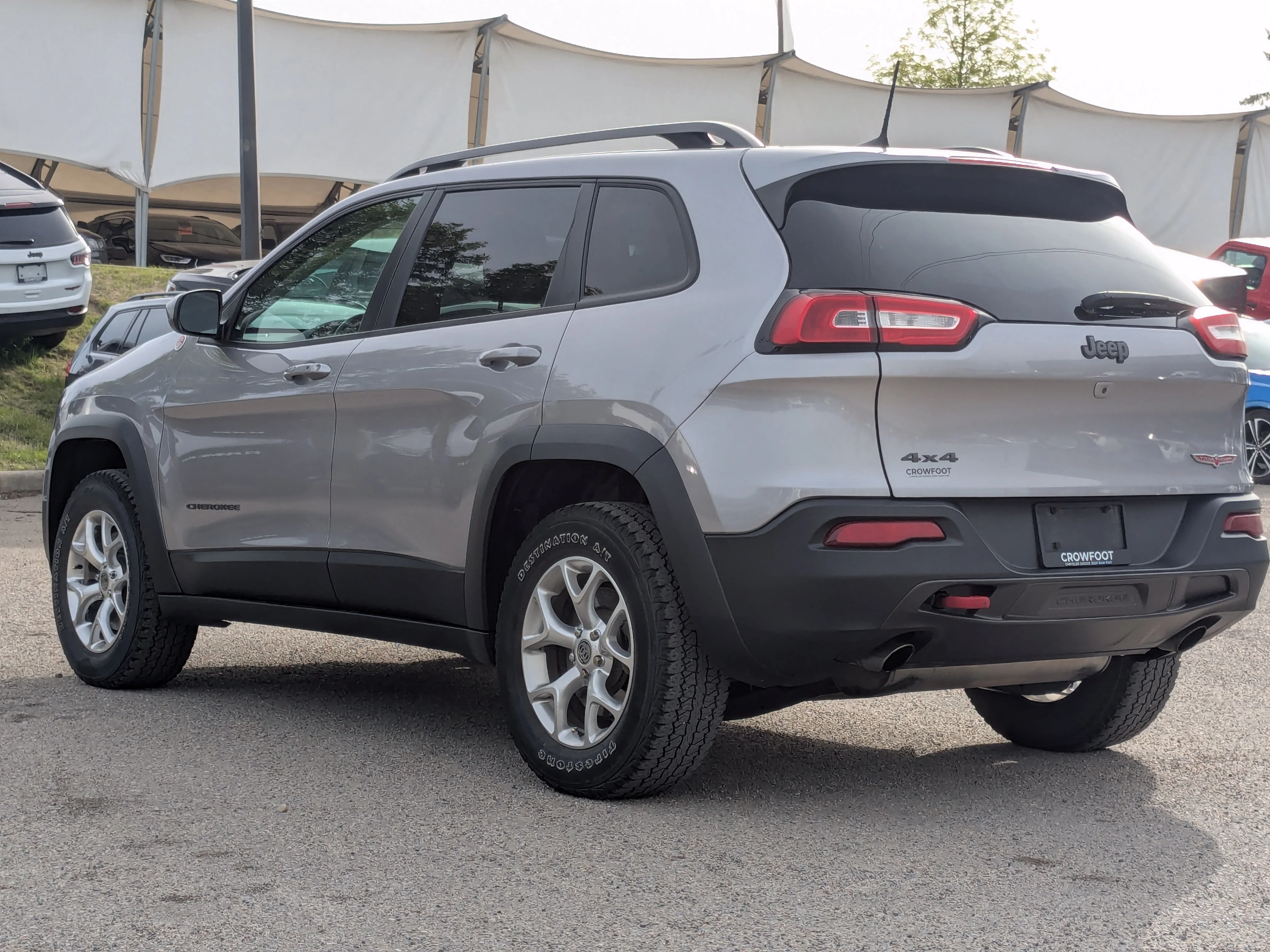 Used 2018 Grey Jeep Trailhawk - Cold Weather Pkg - Comfort Grp - Command View Sunroof - Napa Leather & More image 6