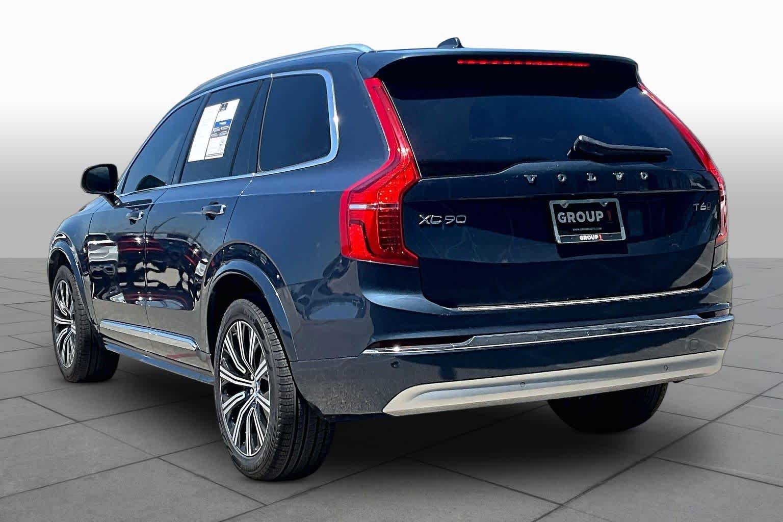 Used 2022 Denim Blue Metallic Volvo Inscription image 12