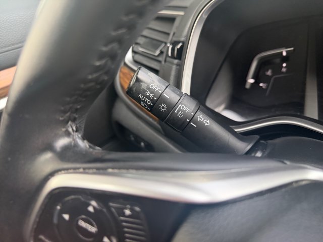 Certified Used 2018 Silver Honda EX-L image 23