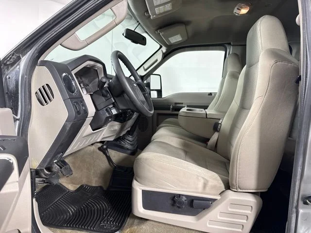 Used 2008 Silver Ford XL image 12