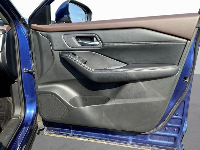 Used 2023 Blue Nissan SV image 29
