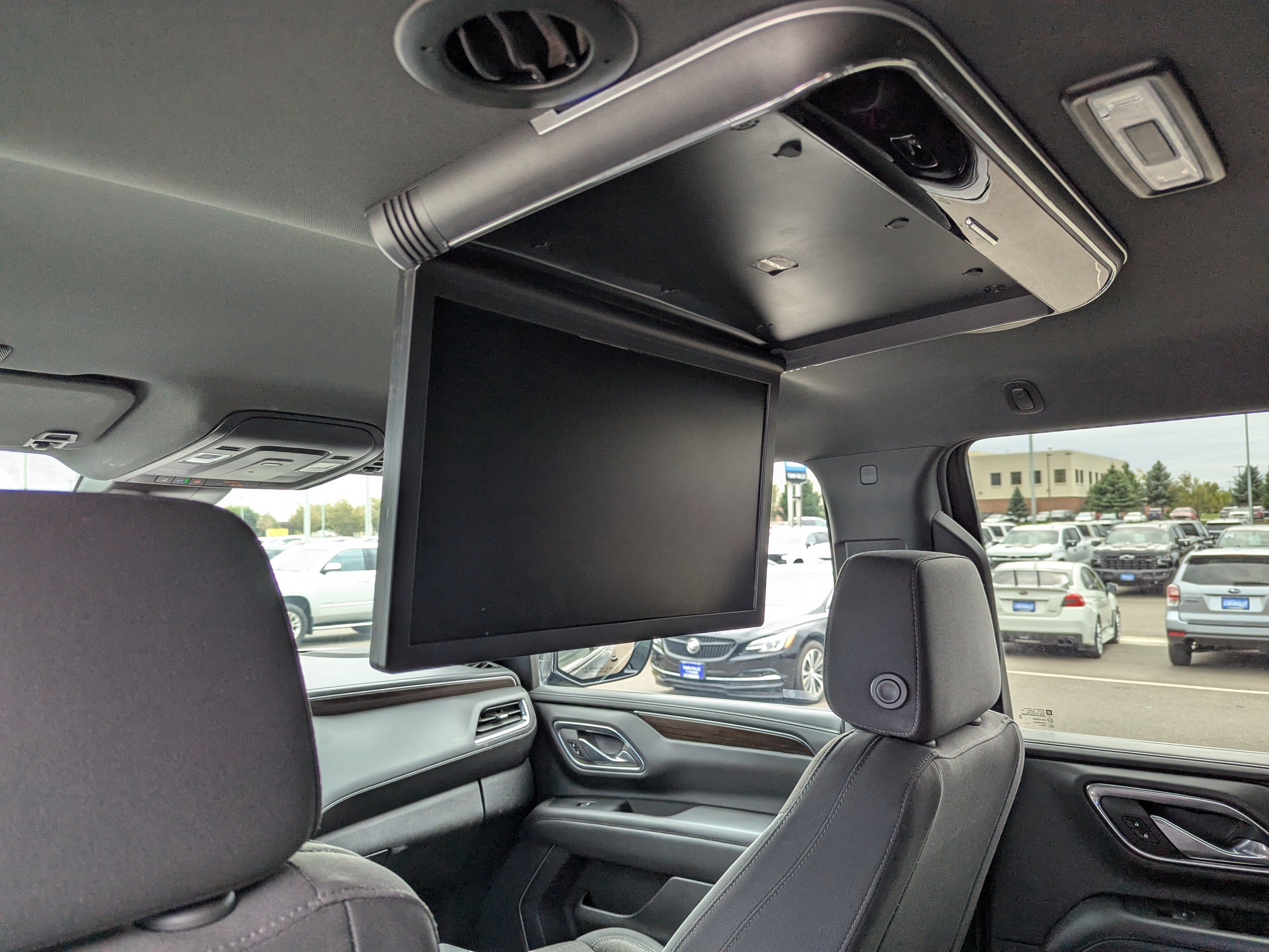 2023 GMC Yukon SLE - Photo 34