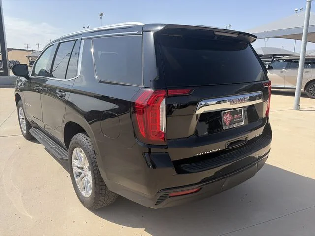 Used 2022 Black GMC SLE image 4