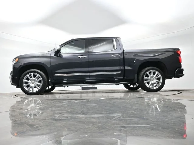 Used 2022 Dark Ash Metallic Chevrolet High Country image 28