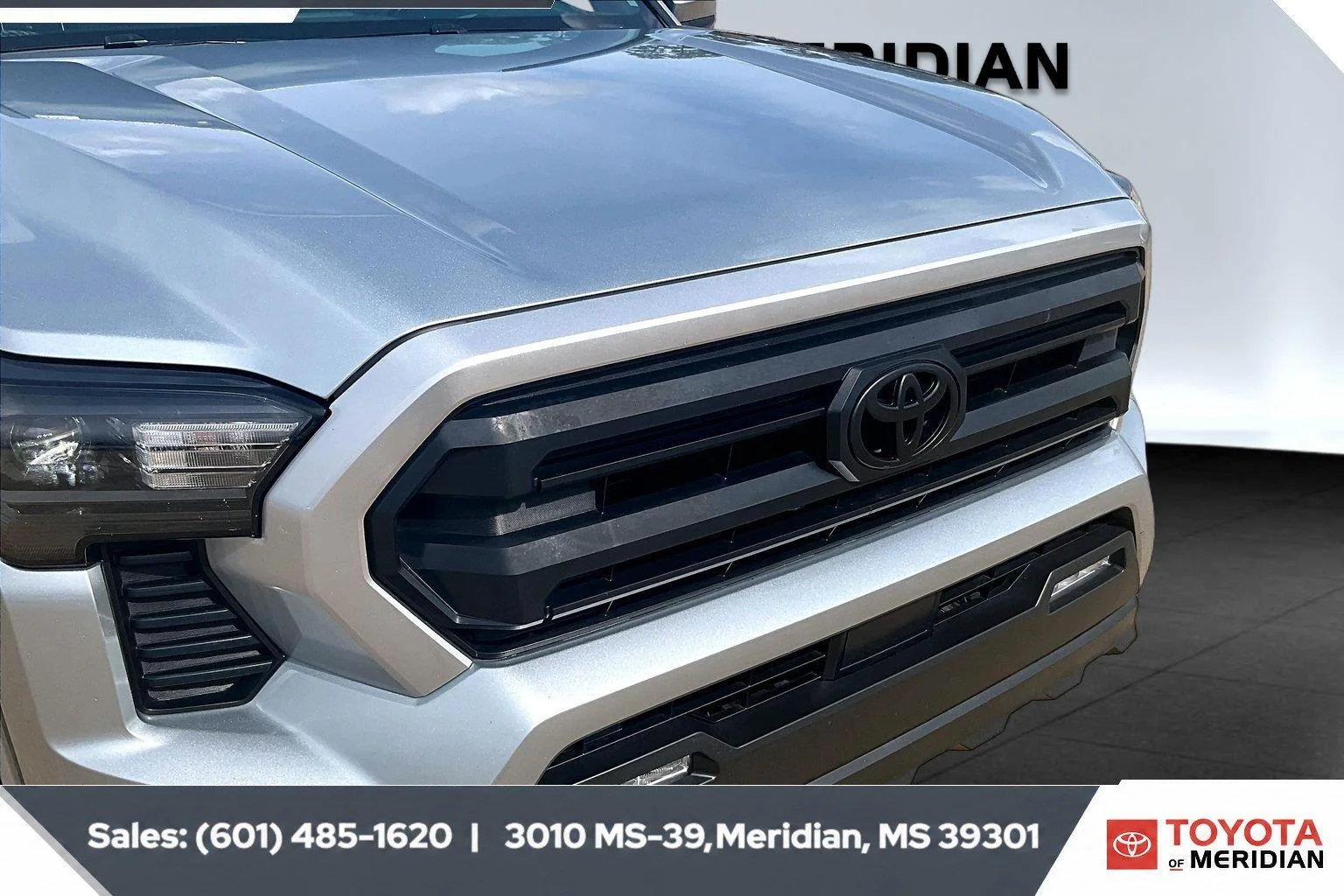 Used 2025 Celestial Silver Metallic Toyota SR5 image 21